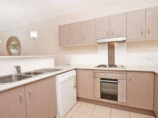 MANOORA QLD, 4870, Manoora - Thumbnail 2