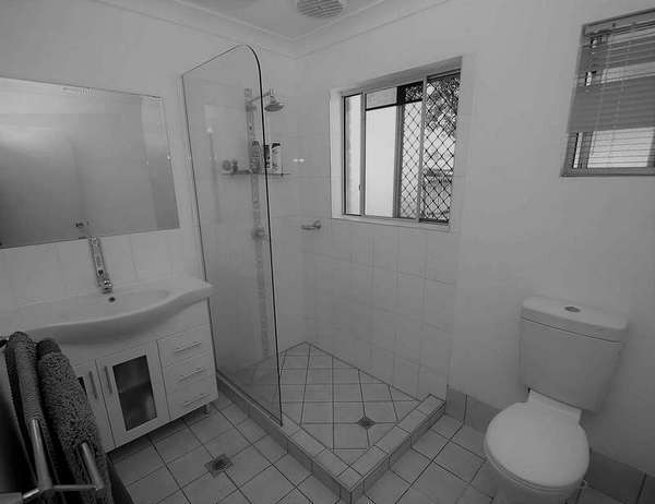 30 MESTREZ ST, Mooroobool - Thumbnail 3