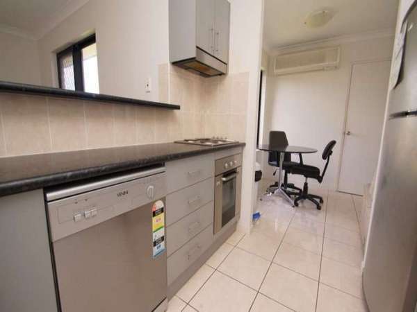 62 Phoenix Street, White Rock - Image 1
