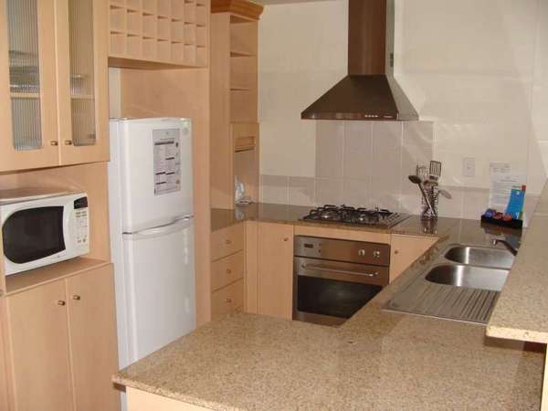 2 Greenslopes Street, Cairns North - Thumbnail 4