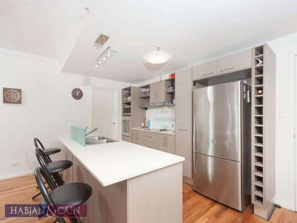 CAIRNS CITY QLD, 4870, Cairns City - Thumbnail 3