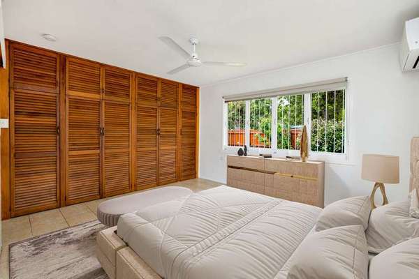 1 York St, Whitfield - Thumbnail 3