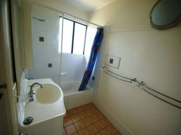 MOOROOBOOL QLD, 4870, Mooroobool - Thumbnail 7
