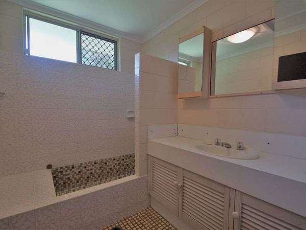 MOOROOBOOL QLD, 4870, Mooroobool - Thumbnail 8