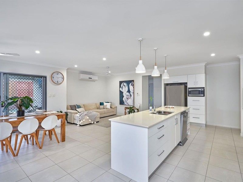 31 Laguna Ave, Redlynch - Thumbnail 3