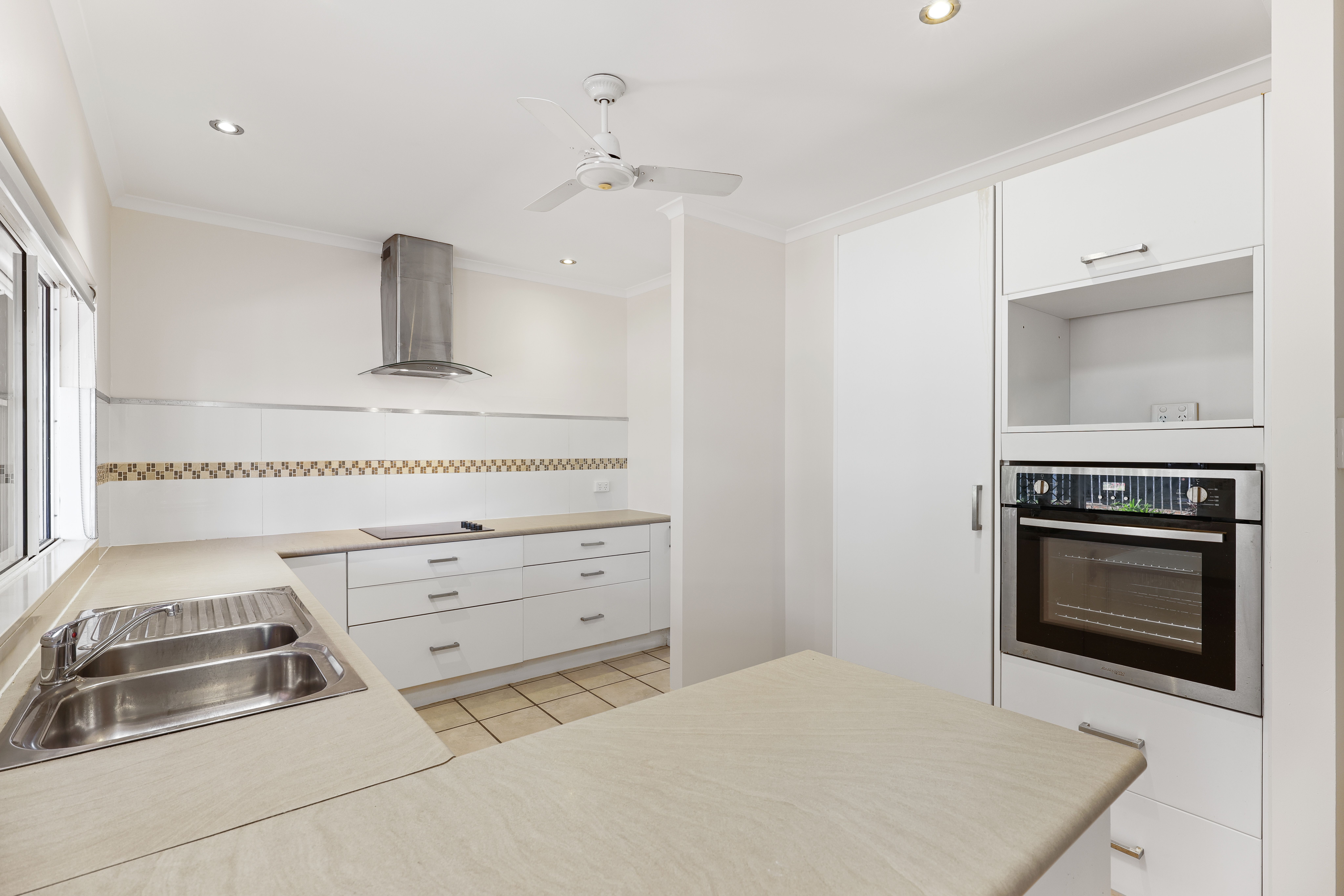 3 Ebony Street, Redlynch - Thumbnail 6