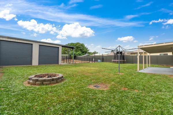 24 Bathurst Drive, Bentley Park - Thumbnail 6