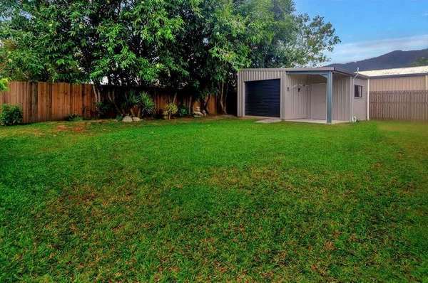 38 Leftwich Street, White Rock - Thumbnail 3