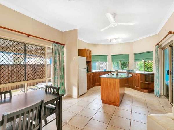 34 Alpinia Terrace, Mount Sheridan - Thumbnail 2