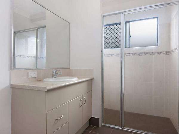 16 Charlton Street, Gordonvale - Thumbnail 8
