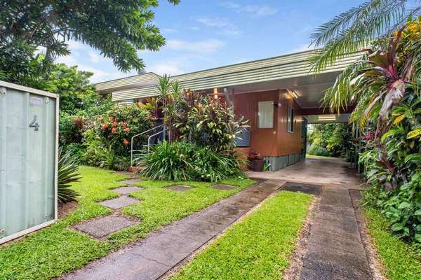 4 Howe Street