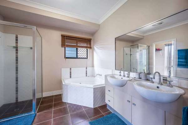 27 Ormond Close, Gordonvale - Thumbnail 4