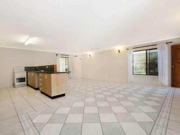18 Isley Street, Edmonton - Thumbnail 3