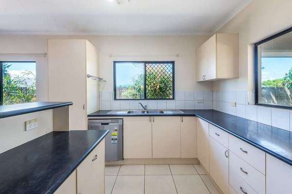 15 Ormond Close, Gordonvale - Thumbnail 5