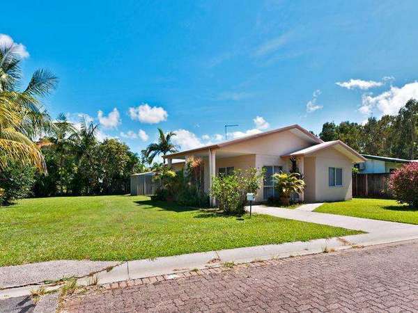 6 Meillion Court, White Rock - Thumbnail 3