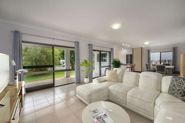 41 Evans Road, Bramston Beach - Thumbnail 2