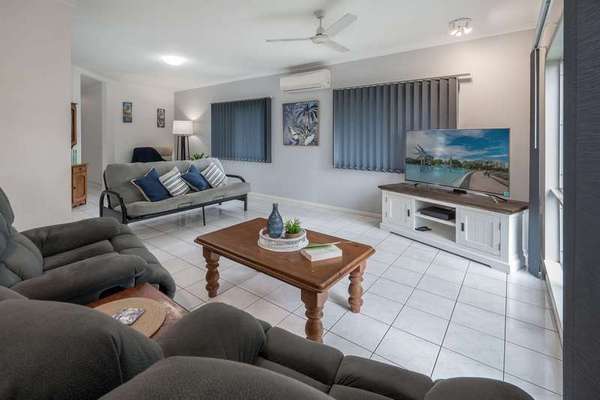 4 Summerhill Drive, Mooroobool - Thumbnail 2