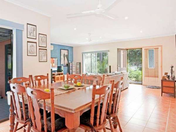 18 Wiseman Road East, Edmonton - Thumbnail 3