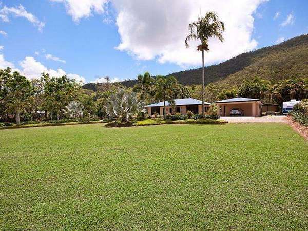 9-11 Mercy Close, Gordonvale - Thumbnail 3