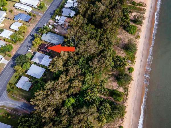 36 Evans Road, Bramston Beach - Thumbnail 5