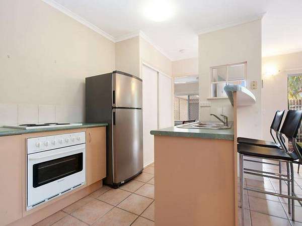 13/2-5 Marella Close, Manoora - Thumbnail 7
