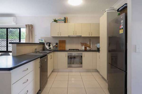16 Charlton Street, Gordonvale - Thumbnail 8