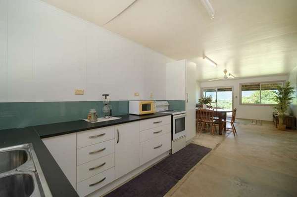 128 Kruckow Road, East Russell - Thumbnail 5