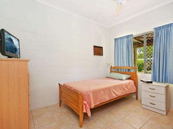 19 Buzacott Street, Gordonvale - Thumbnail 6