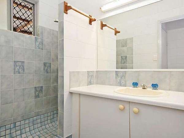 19 Buzacott Street, Gordonvale - Thumbnail 7