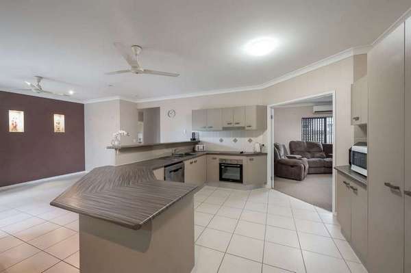27 Ormond Close, Gordonvale - Thumbnail 3