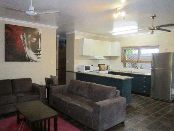 113 Timberlea Drive, Bentley Park - Thumbnail 2