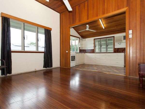 53 Whitman Street, Mirriwinni - Thumbnail 2