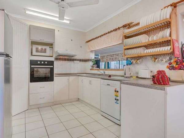7 Mendelsohn Close, Gordonvale - Thumbnail 5