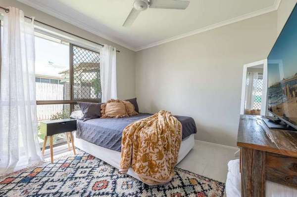 10 Whitton Street, White Rock - Thumbnail 3