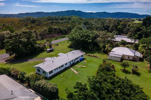 1 and 2/326 Mourilyan Harbour Road, Mourilyan - Thumbnail 2
