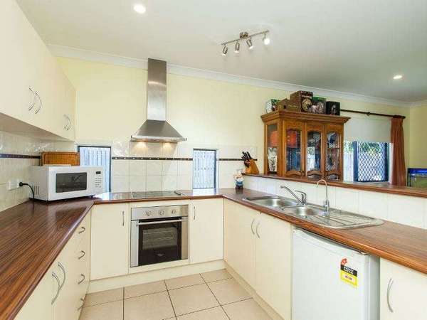172 Timberlea Drive, Bentley Park - Thumbnail 2