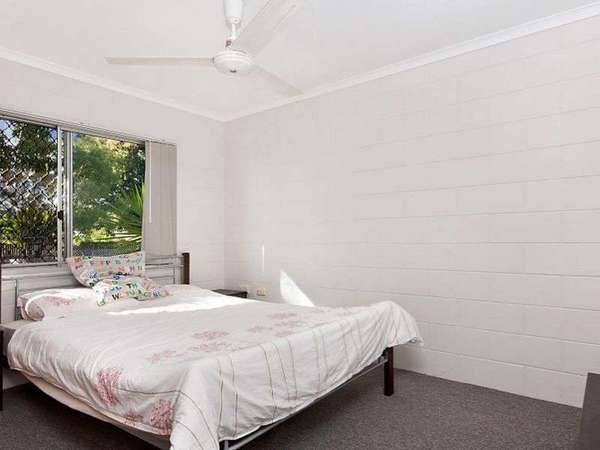 1 & 2/2 Pearl Close, Bayview Heights - Thumbnail 5