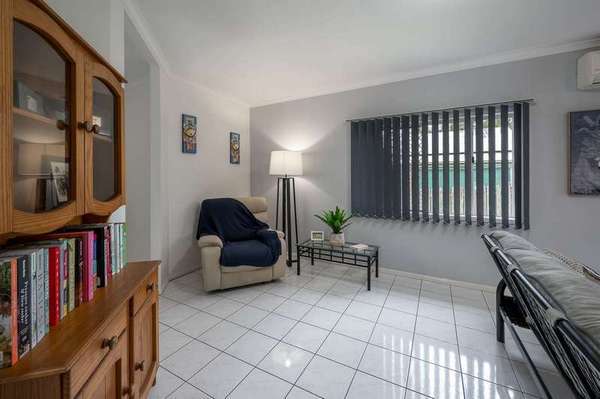4 Summerhill Drive, Mooroobool - Thumbnail 8