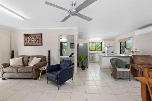 1 & 2/94 River Avenue, Innisfail - Thumbnail 8