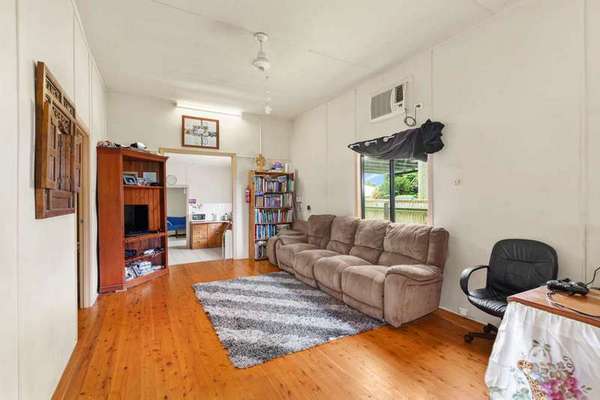 1 & 2/35 Whitman Street, Mirriwinni - Thumbnail 3