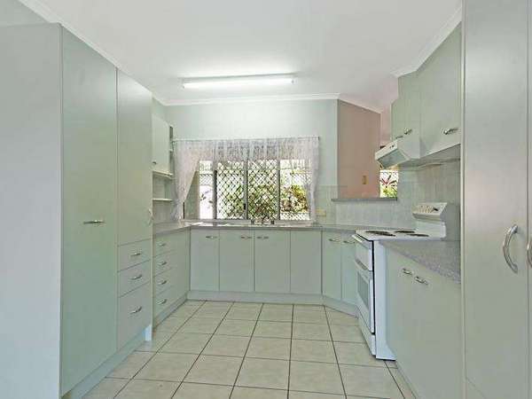 31 Bathurst Drive, Bentley Park - Thumbnail 5