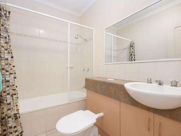 13/2-5 Marella Close, Manoora - Thumbnail 6