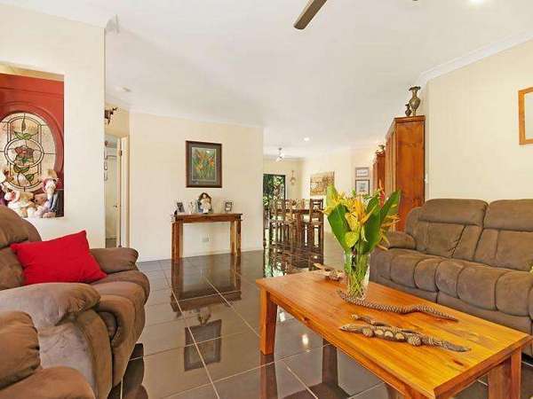 34-36 Windlass Street, Goldsborough - Thumbnail 3