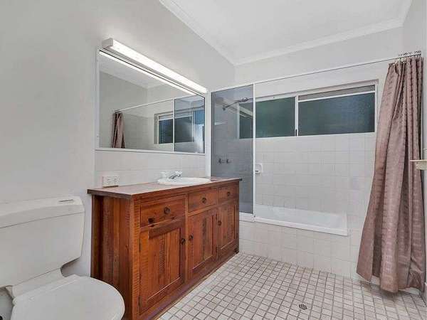 2414 Yarrabah Road, East Trinity - Thumbnail 6