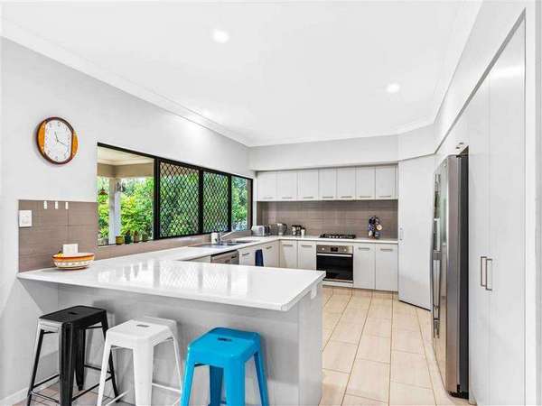 37-39 Goldrush Close, Goldsborough - Thumbnail 3