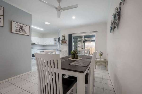4 Summerhill Drive, Mooroobool - Thumbnail 4