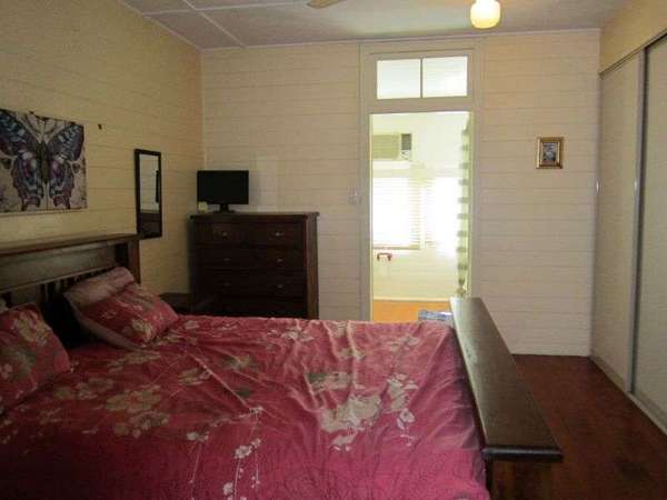 1-3 McMahon Drive, Fishery Falls - Thumbnail 6