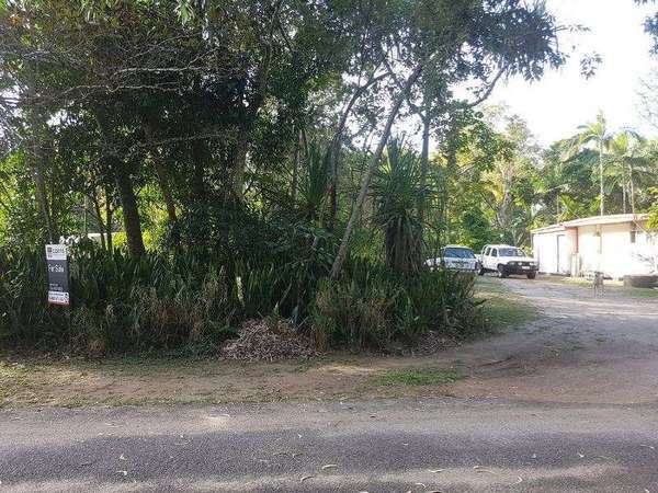 9 Bluewater Street, East Trinity - Thumbnail 3