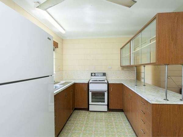 19 Yangoora Street, White Rock - Thumbnail 2