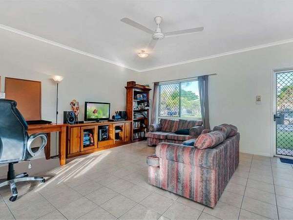 1 Shaft Street, Edmonton - Thumbnail 5
